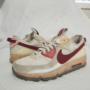 Nike Air Max 90 Terrascape Pomegranate Womens Size 7 (DC9450-100)